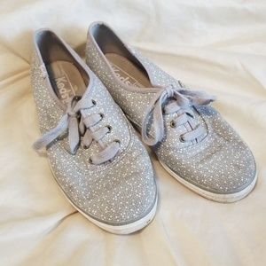 Gray keds